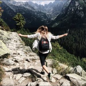 Meet your Posher, Christina